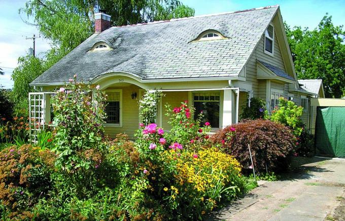 Curb Appeal dopo: 1938 Cottage a Carlton, Oregon