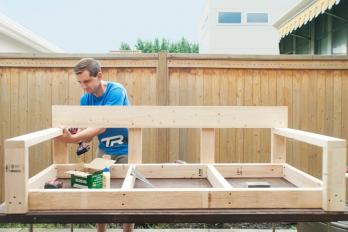 Hur man bygger en enkel veranda swing