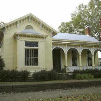 Най -добрите места на юг за закупуване на стара къща