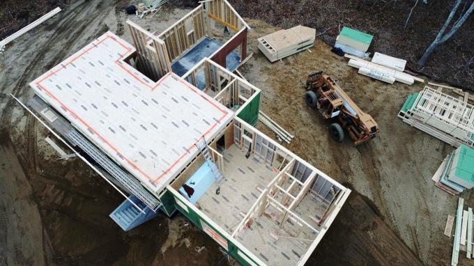 Set ovenfra af TOH 2020 Idea House on the Cape under opførelse.