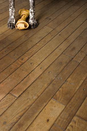 Rýchle opravy škrabancov na podlahu